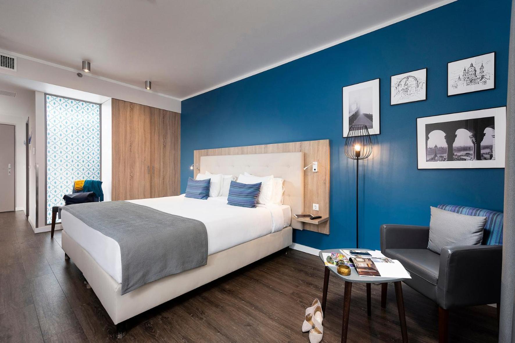 เดอะ ทรี คอร์เนอร์ ไลฟ์สไตล์ โฮเต็ล Hotel บูดาเปสต์ ภายนอก รูปภาพ