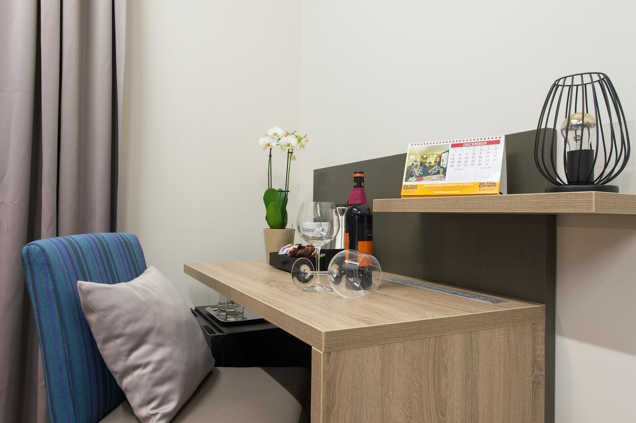 เดอะ ทรี คอร์เนอร์ ไลฟ์สไตล์ โฮเต็ล Hotel บูดาเปสต์ ภายนอก รูปภาพ